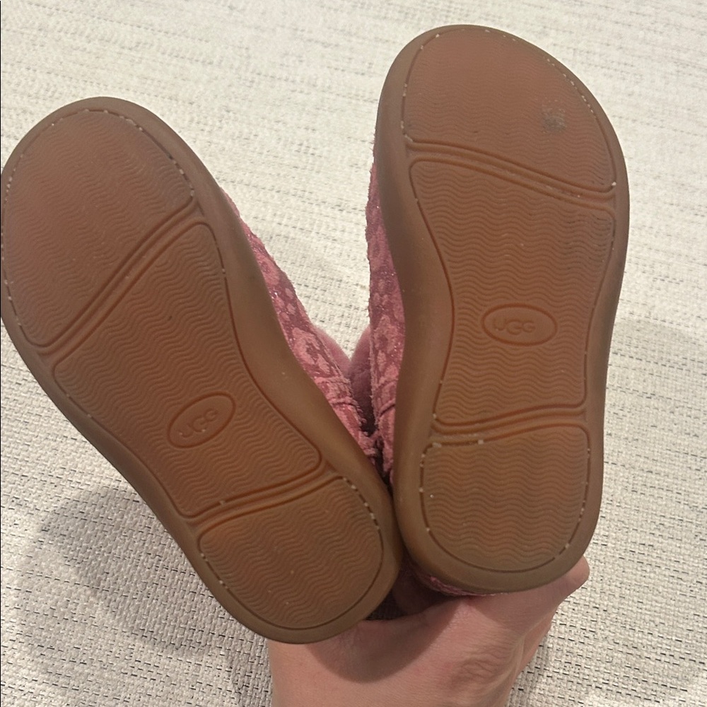 UGG Pink Glitter Leopard Kids Boots - Picture 4 of 5